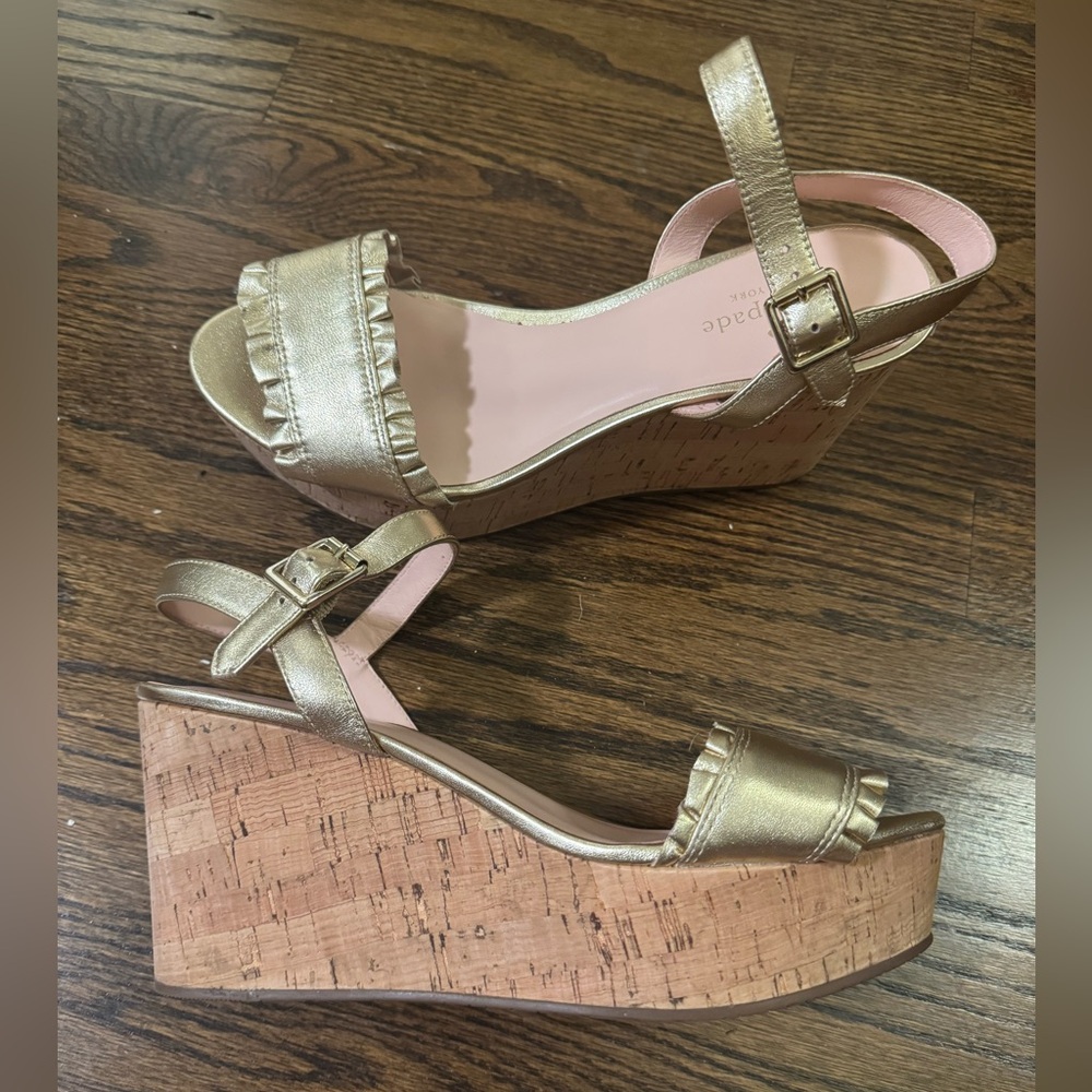 NWT Kate Spade Metallic Nappa Gold & Cork Tomas Wedge
